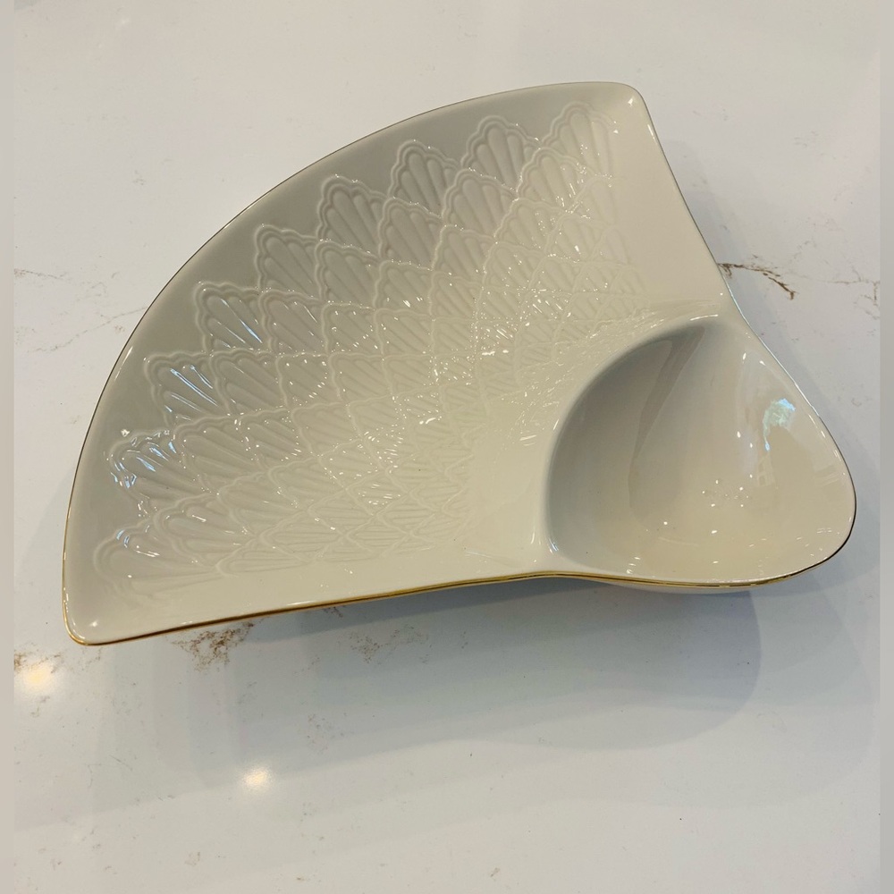 Lenox 16”  Serving Platter 16” x 12” NEW Unused Shell shaped - Picture 11 of 16